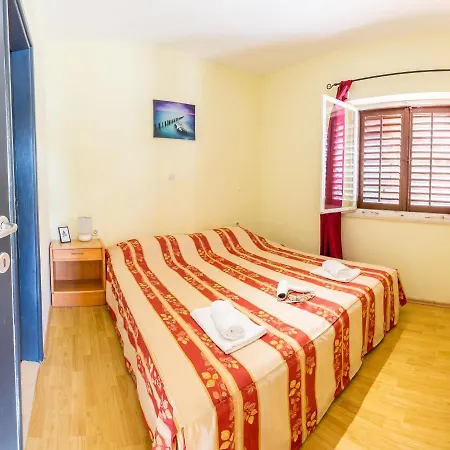 Zuronja 10134b Apartamento Brijesta